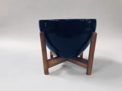 Echoing Eternity (Fat) With Wooden Stands - Black -Care Flowering Shop 106L WS MBK